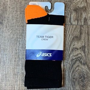 NWT ASICS Team Tiger Crew Socks
